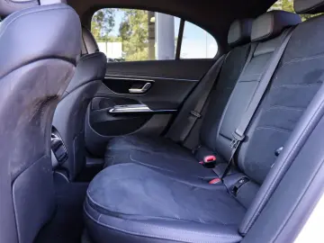 MERCEDES-BENZ E 200 AMG Limo Advanced LED Distronic Night
