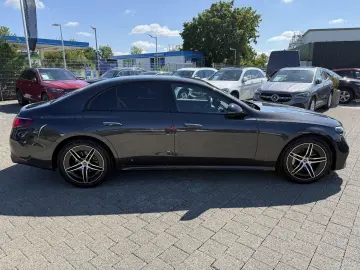 MERCEDES-BENZ E 200 AMG AMG DISTR Kamera Winter-P To…