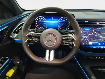 MERCEDES-BENZ E 200 AMG Advanced Night LED Kamera