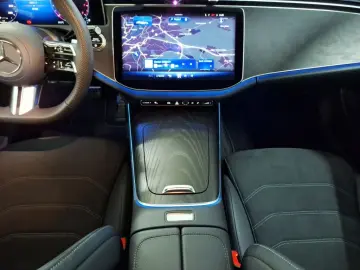 MERCEDES-BENZ E 200 AMG Advanced Night LED Kamera