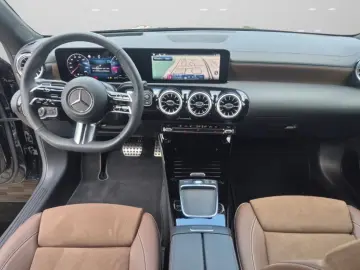 Mercedes-Benz CLA 200 Cp AMG Advanced  Pano AdvSou 360