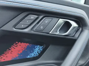 BMW M2 Coupe H&K Sound Leder Live Cockpit HUD