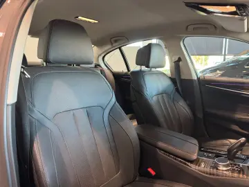 BMW 530e Lim. Luxury Laser Memory Kam HUD ACC