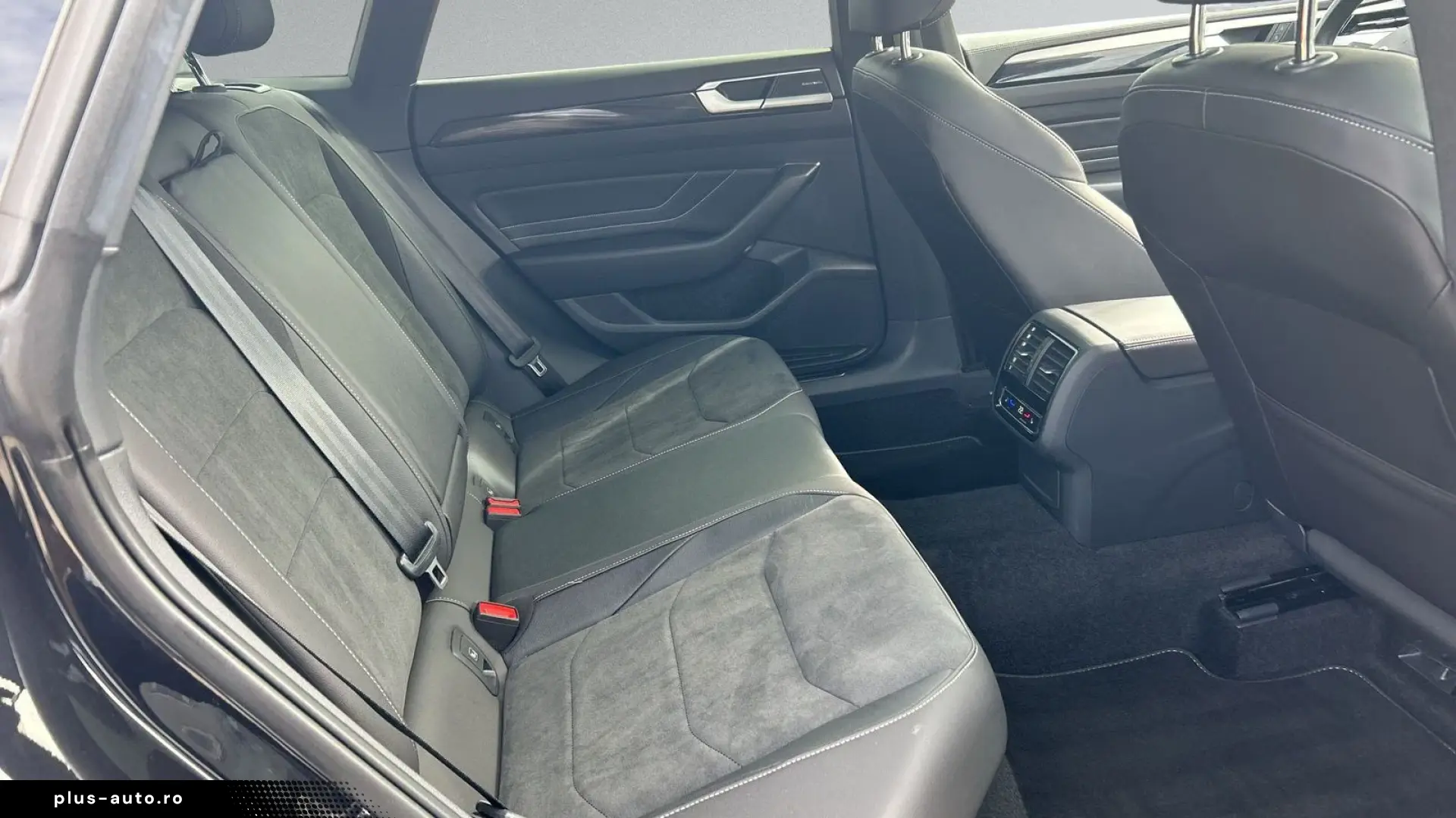 Volkswagen Arteon Shooting Brake 2.0 TDI R-LINE