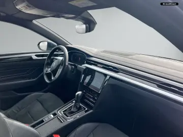 Volkswagen Arteon Shooting Brake 2.0 TDI R-LINE