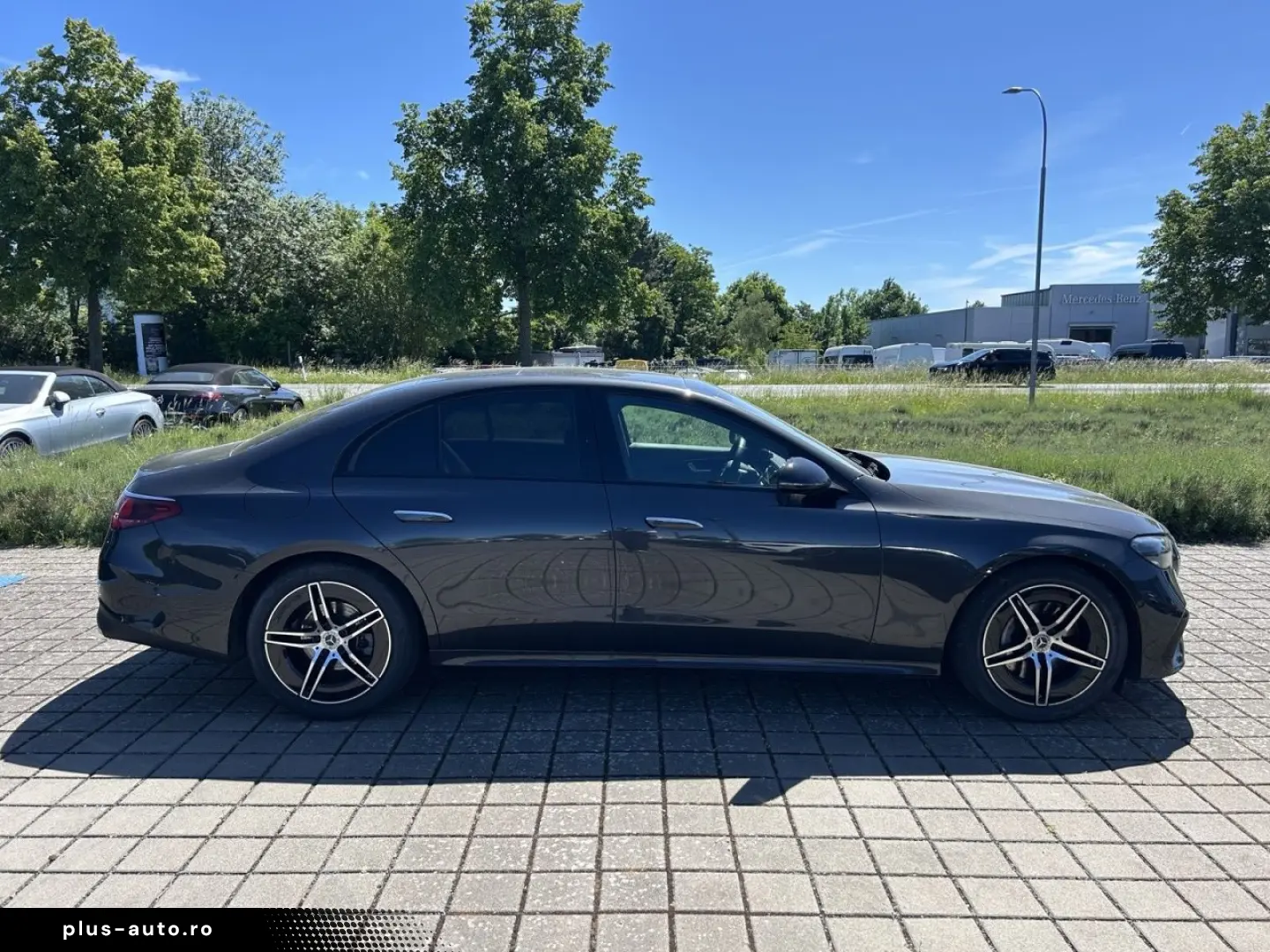 MERCEDES-BENZ E 220 d Limo AMG NIGHT TOTW AMBIENTE DISTRONIC