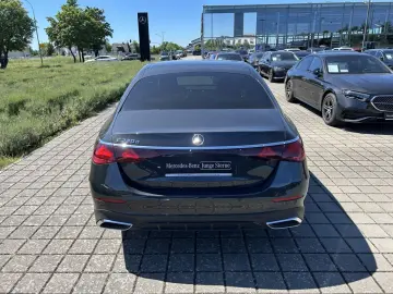 MERCEDES-BENZ E 220 d Limo AMG NIGHT TOTW AMBIENTE DISTRONIC