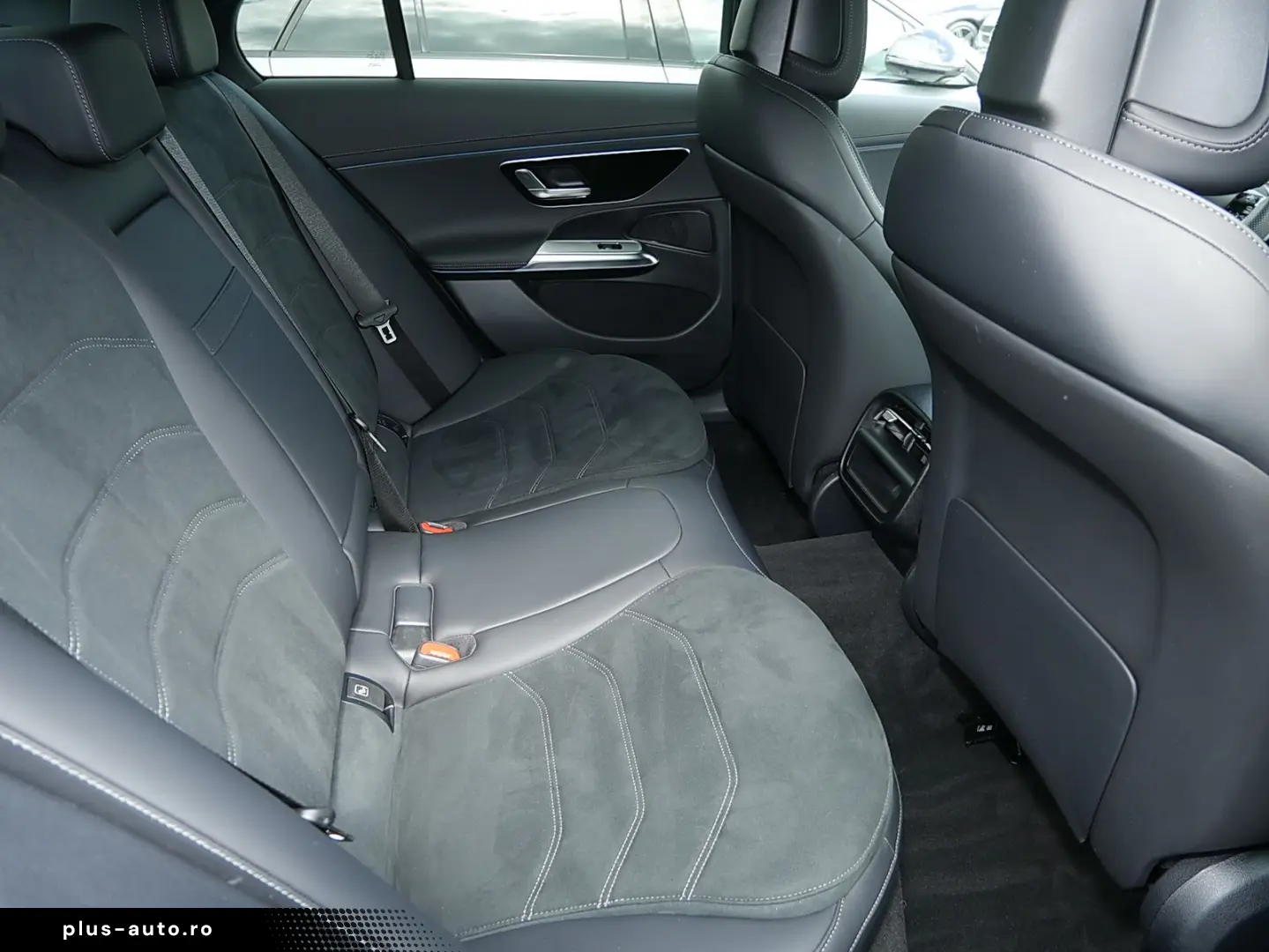 MERCEDES-BENZ E 220 d Limo AMG DISTRONIC PANO NIGHT-&hellip;