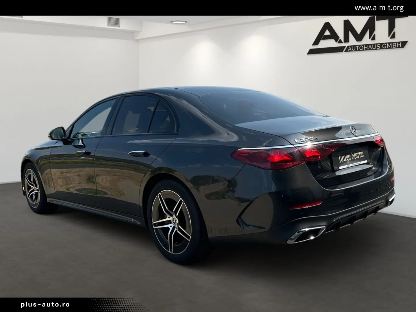 MERCEDES-BENZ E 220 d Limousine AMG Line Panorama Ni&hellip;