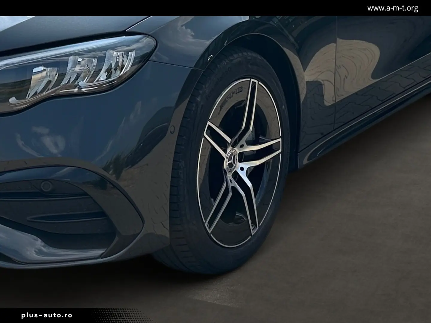 MERCEDES-BENZ E 220 d Limousine AMG Line Panorama Ni&hellip;