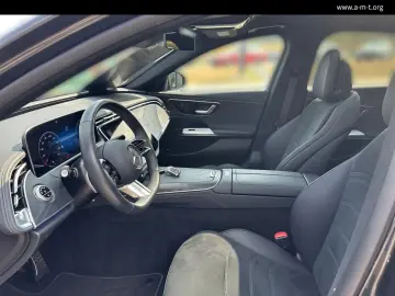 MERCEDES-BENZ E 220 d Limousine AMG Line Panorama Ni…