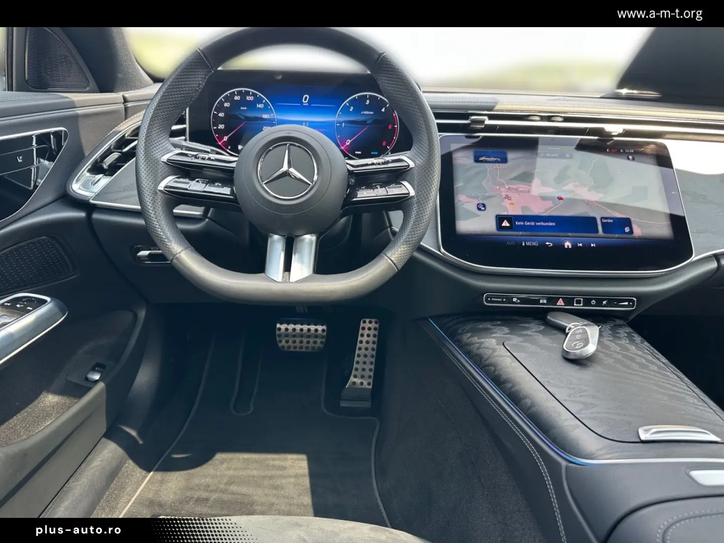 MERCEDES-BENZ E 220 d Limousine AMG Line Panorama Ni&hellip;