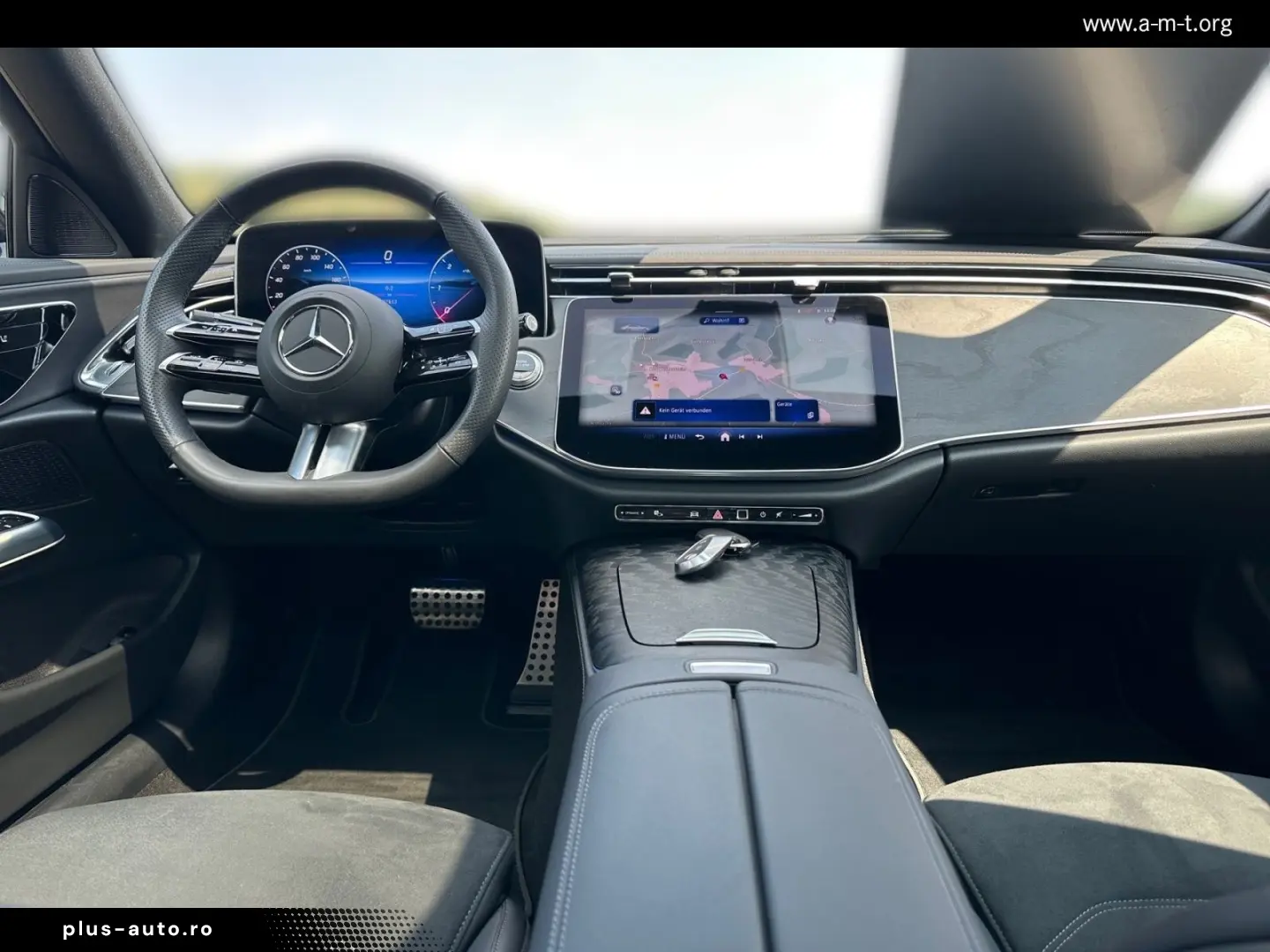 MERCEDES-BENZ E 220 d Limousine AMG Line Panorama Ni&hellip;