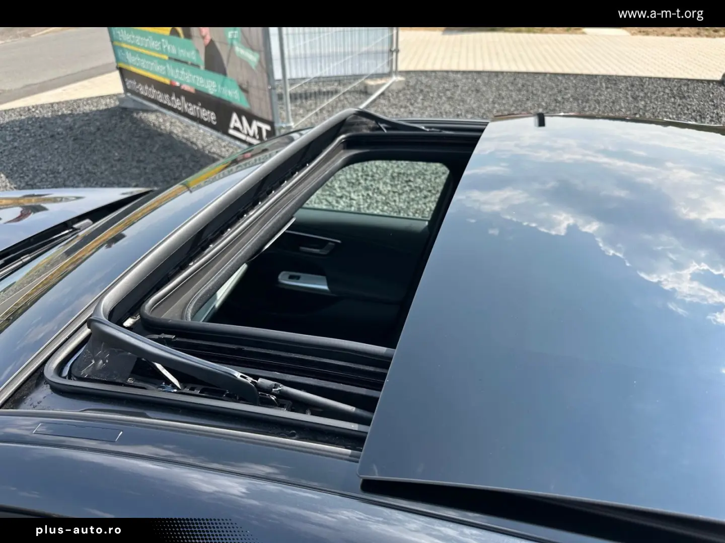 MERCEDES-BENZ E 220 d Limousine AMG Line Panorama Ni&hellip;