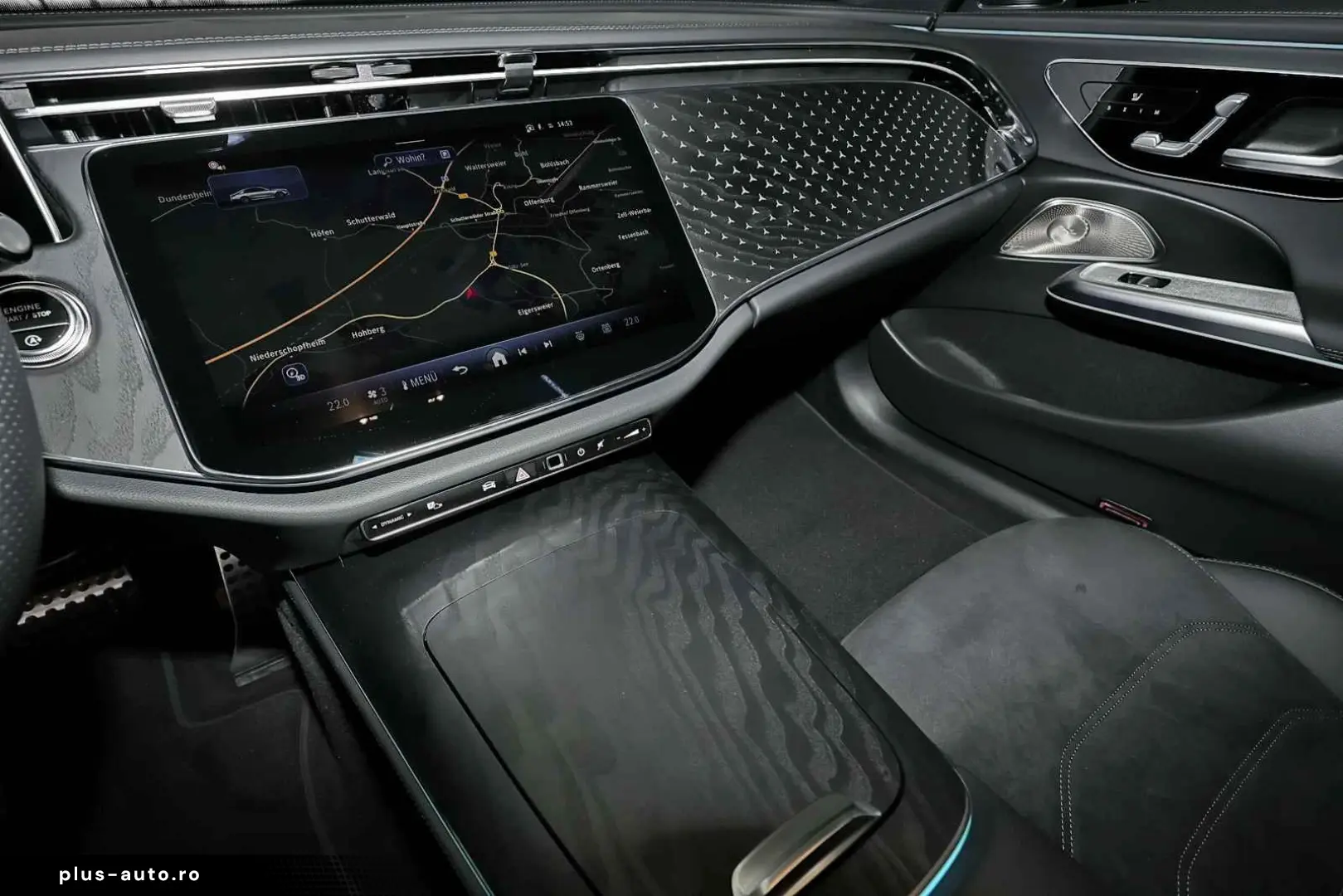 MERCEDES-BENZ E 220 d Limousine AMG MBUX 360  DIG-LE&hellip;