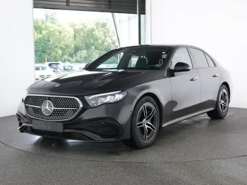 MERCEDES-BENZ E 220 d AMG PANO DISTRO LED NAVI KAMERA