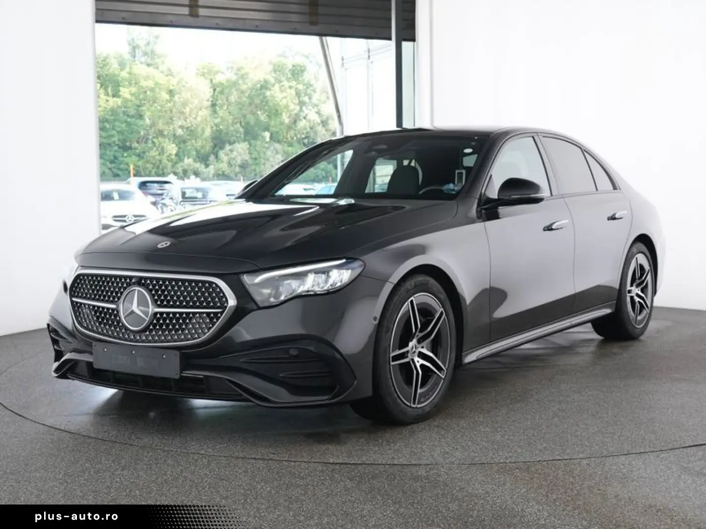 MERCEDES-BENZ E 220 d AMG PANO DISTRO LED NAVI KAMERA