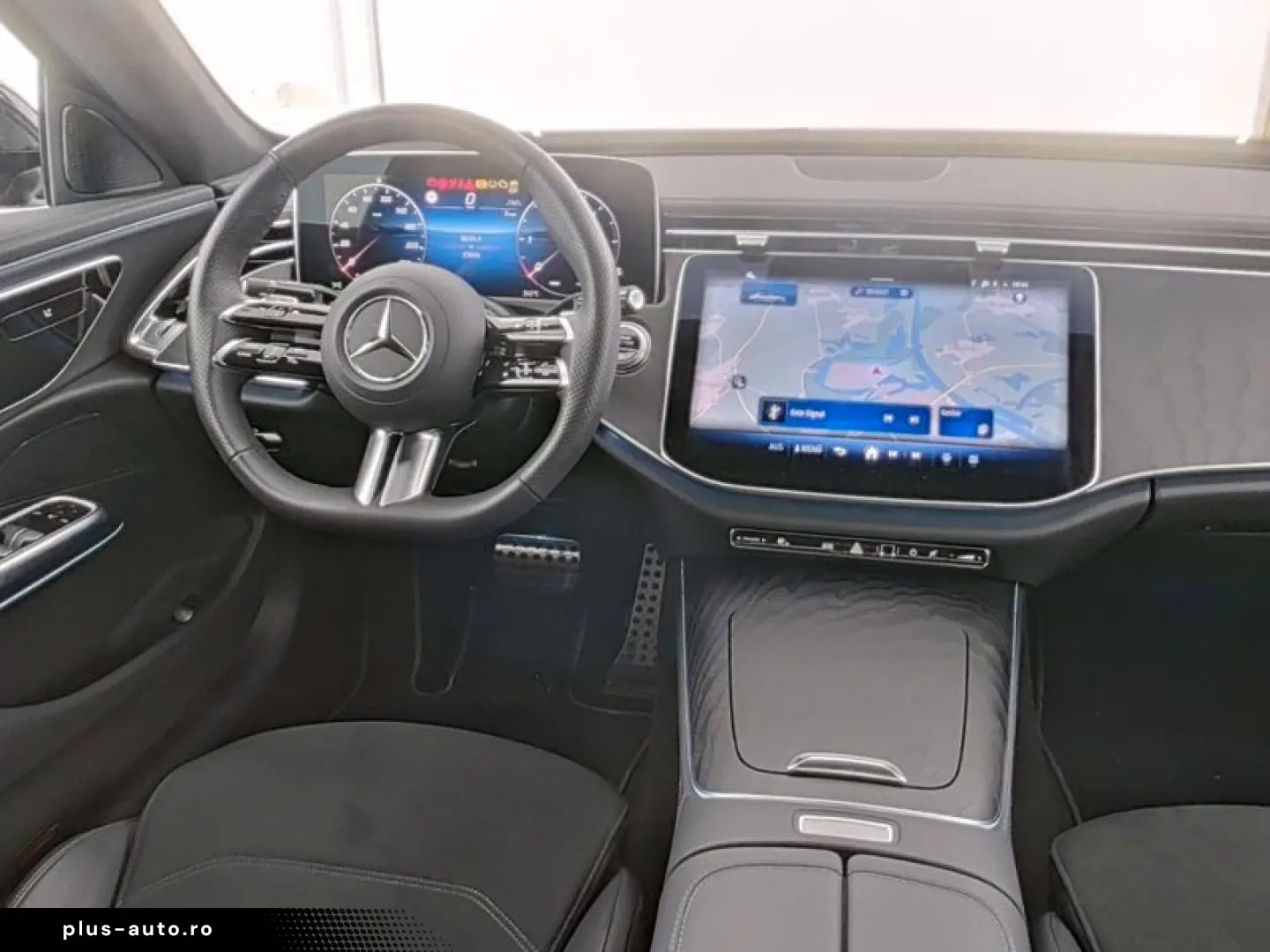 MERCEDES-BENZ E 220 d AMG PANO DISTRO LED NAVI KAMERA