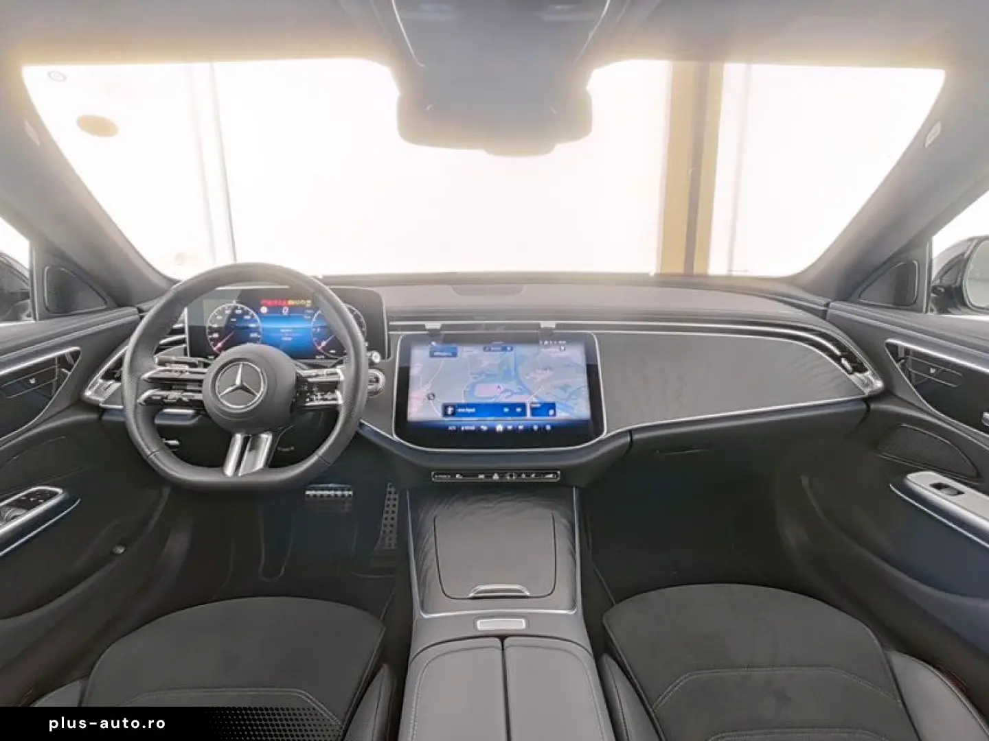 MERCEDES-BENZ E 220 d AMG PANO DISTRO LED NAVI KAMERA