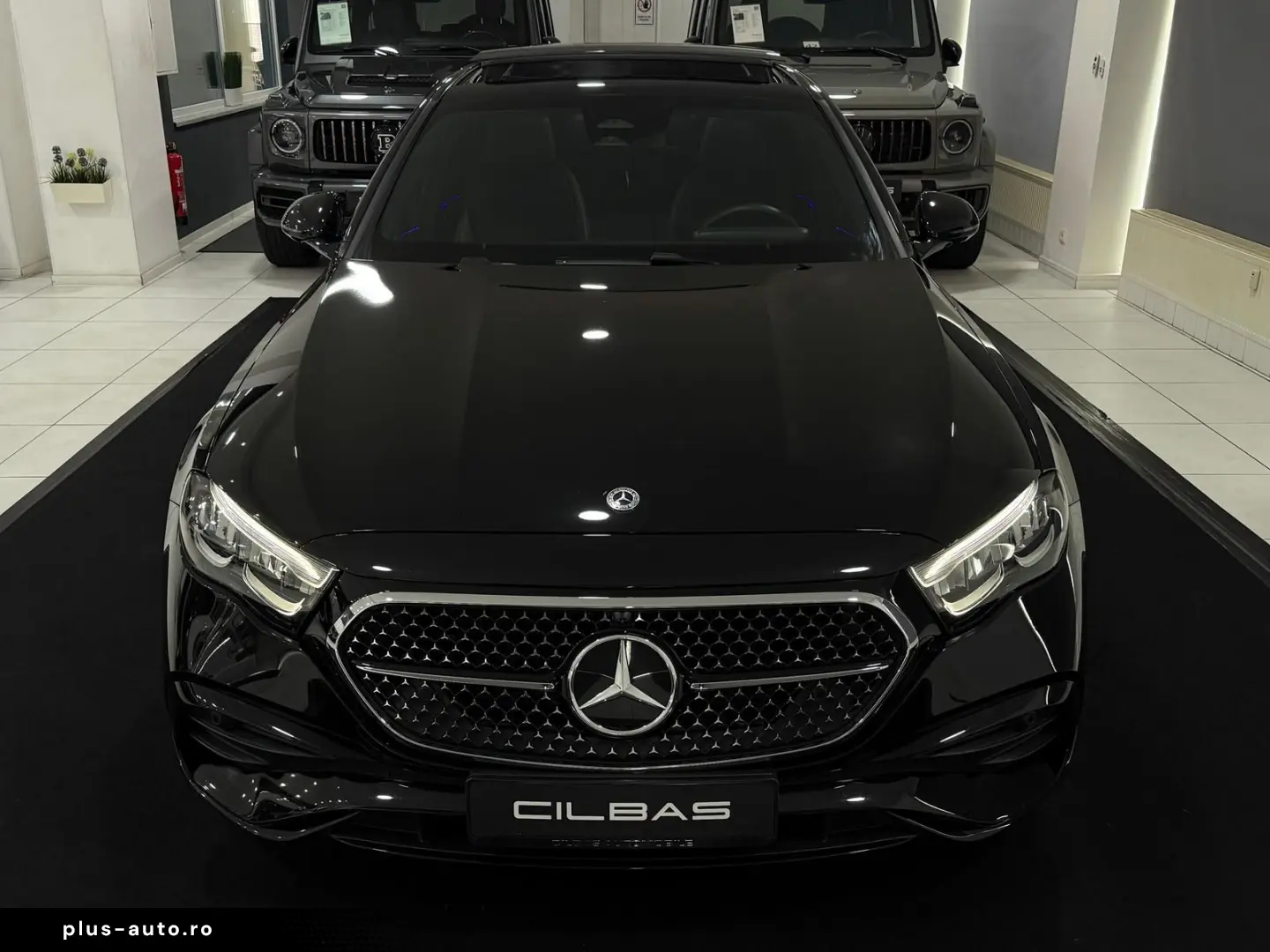 MERCEDES-BENZ E 220 d 9G AMG-LINE PANO KAM DISTR. NIGHT LED
