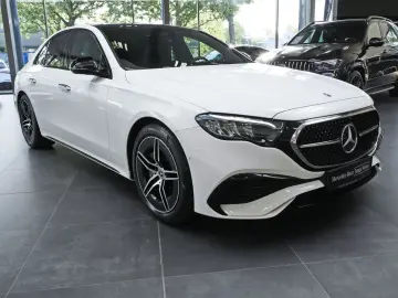 MERCEDES-BENZ E 220 d AMG ADVANCED NIGHT PANORAMOKAM…