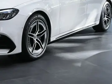 MERCEDES-BENZ E 220 d AMG ADVANCED NIGHT PANORAMOKAM…