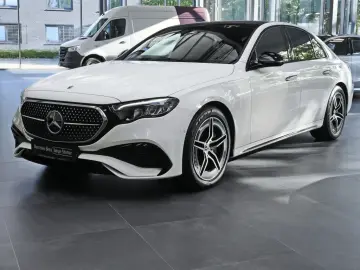 MERCEDES-BENZ E 220 d AMG ADVANCED NIGHT PANORAMOKAM…