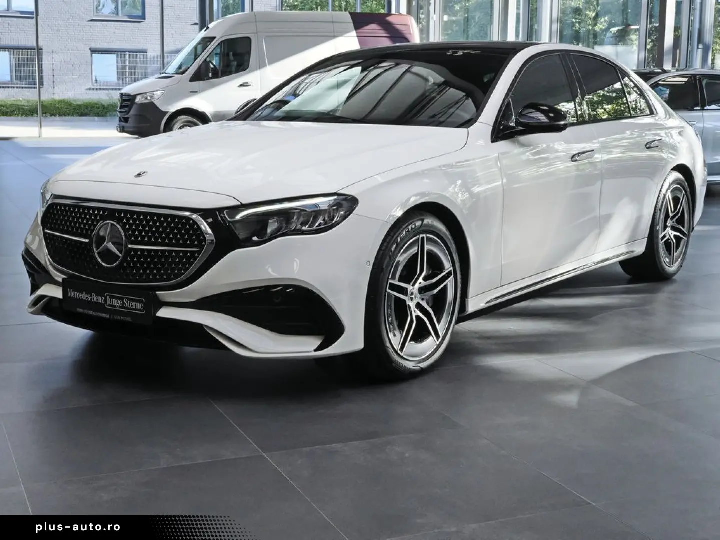 MERCEDES-BENZ E 220 d AMG ADVANCED NIGHT PANORAMOKAM&hellip;