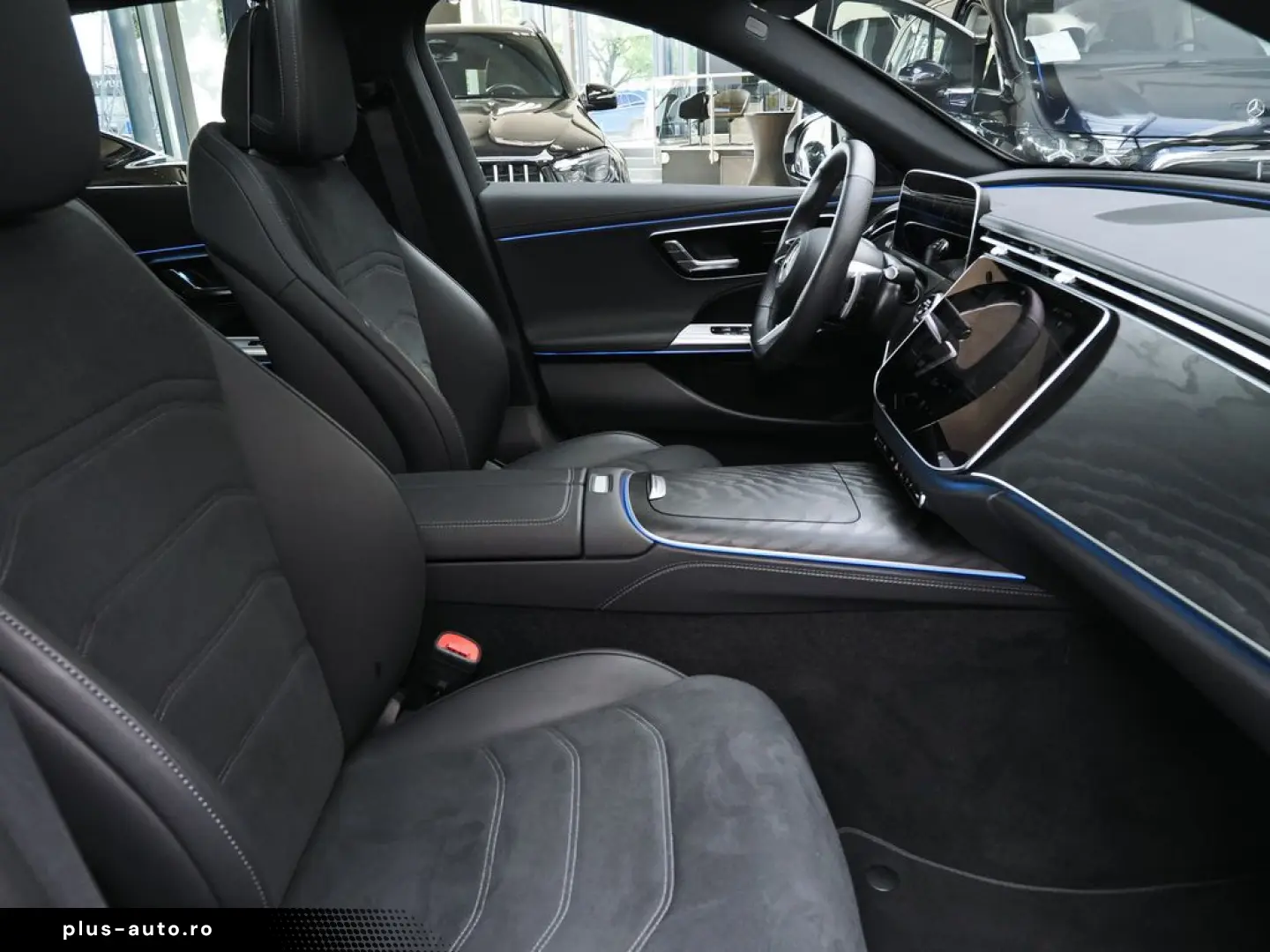 MERCEDES-BENZ E 220 d AMG ADVANCED NIGHT PANORAMOKAM&hellip;