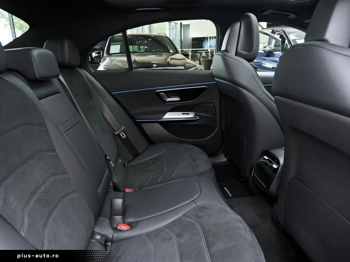 MERCEDES-BENZ E 220 d AMG ADVANCED NIGHT PANORAMOKAM&hellip;