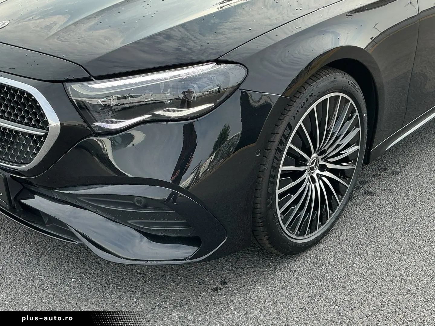MERCEDES-BENZ E 220 d AMG Line Night Panorama Burmester AHK