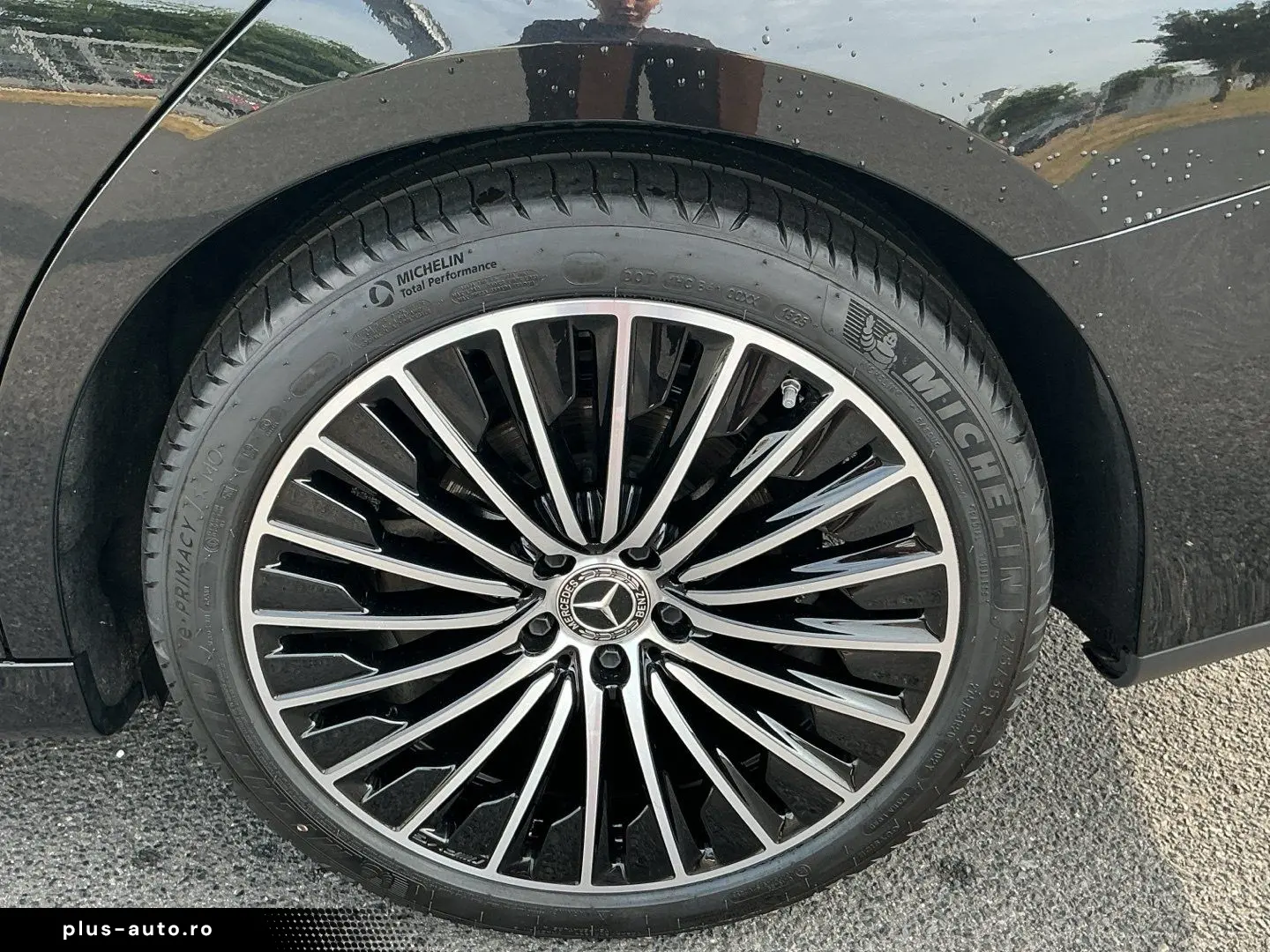 MERCEDES-BENZ E 220 d AMG Line Night Panorama Burmester AHK