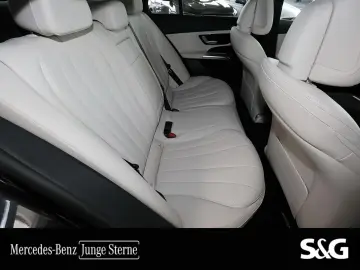 MERCEDES-BENZ E 220 d AMG LEDER BEIGE DISTRO DIG LIG…