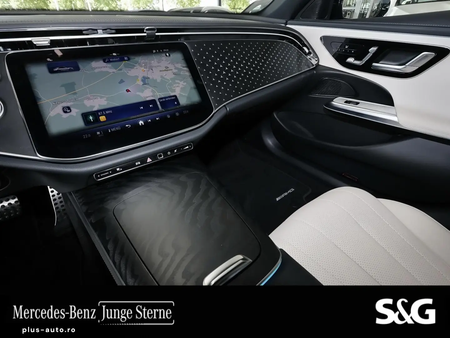 MERCEDES-BENZ E 220 d AMG LEDER BEIGE DISTRO DIG LIG&hellip;
