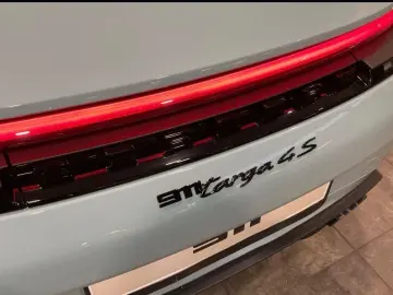 Porsche 992 911 Targa 4S Lift System-VA Sport-Emission BOSE