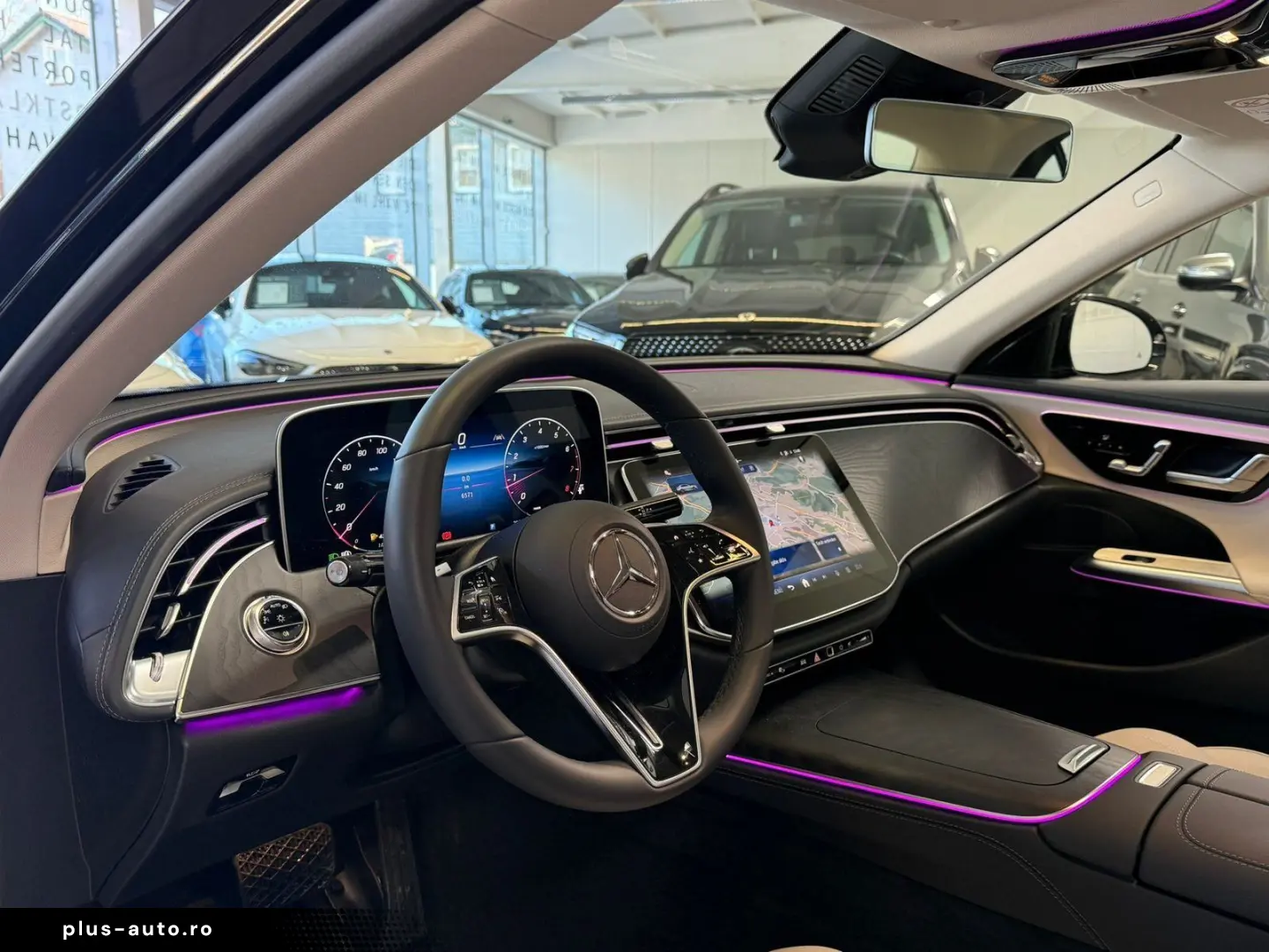 MERCEDES-BENZ E 200 DISTR PANO MEMORY 360  KEYLESS