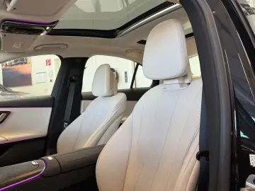 MERCEDES-BENZ E 200 DISTR PANO MEMORY 360  KEYLESS