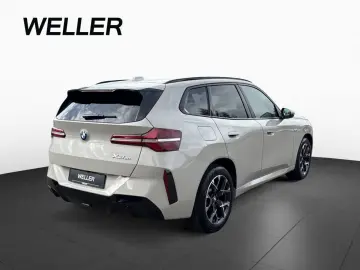 BMW X3 20 xDrive M-SPORT AHK KomfZu SHZG DrAs IcGlow