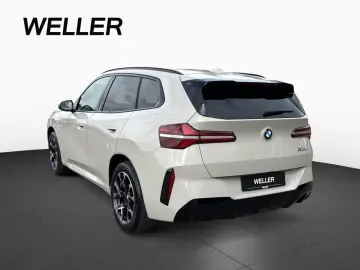 BMW X3 20 xDrive M-SPORT AHK KomfZu SHZG DrAs IcGlow