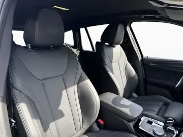 BMW X3 xD 30i M SPORT AdLED Live  SHZ HiFi AHK 20