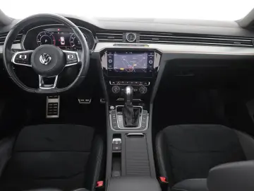 VW Arteon 2.0 TDI DSG R-Line 4M LED Navi Panorama