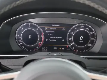 VW Arteon 2.0 TDI DSG R-Line 4M LED Navi Panorama