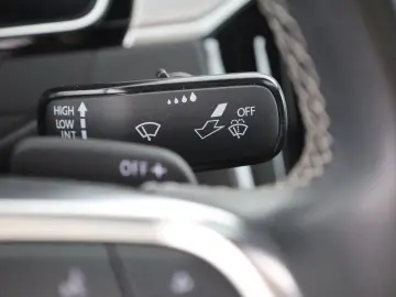 VW Arteon 2.0 TDI DSG R-Line 4M LED Navi Panorama