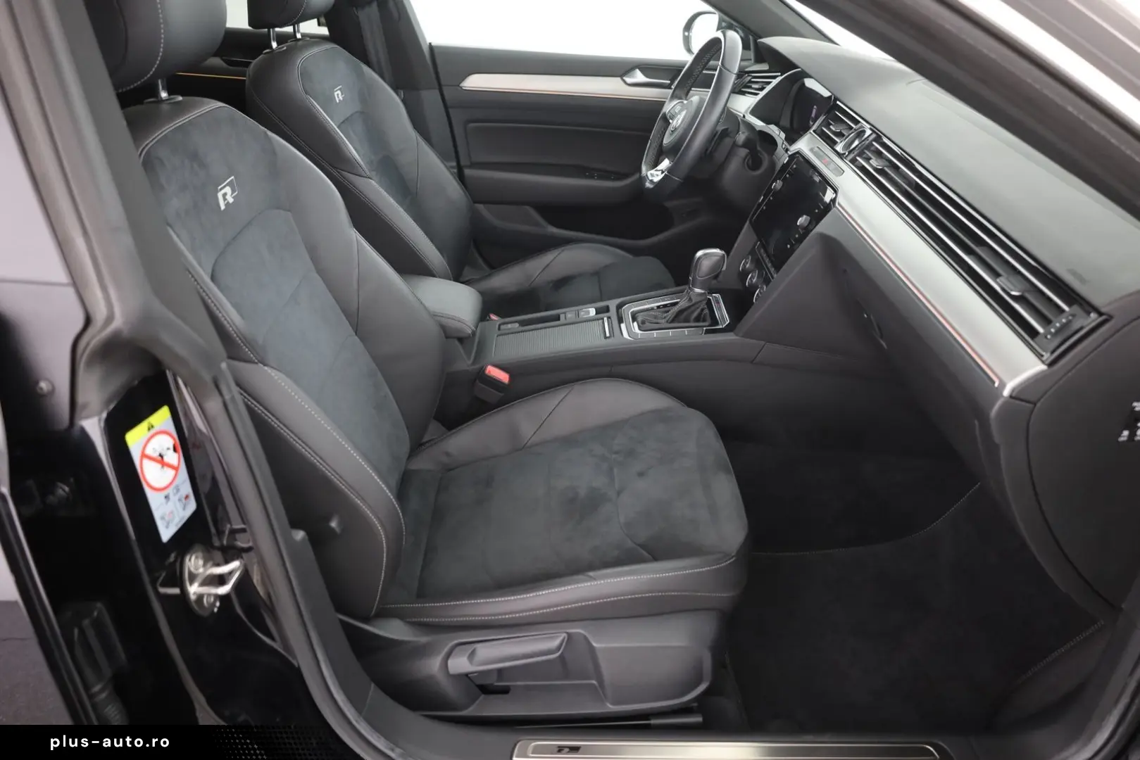 VW Arteon 2.0 TDI DSG R-Line 4M LED Navi Panorama