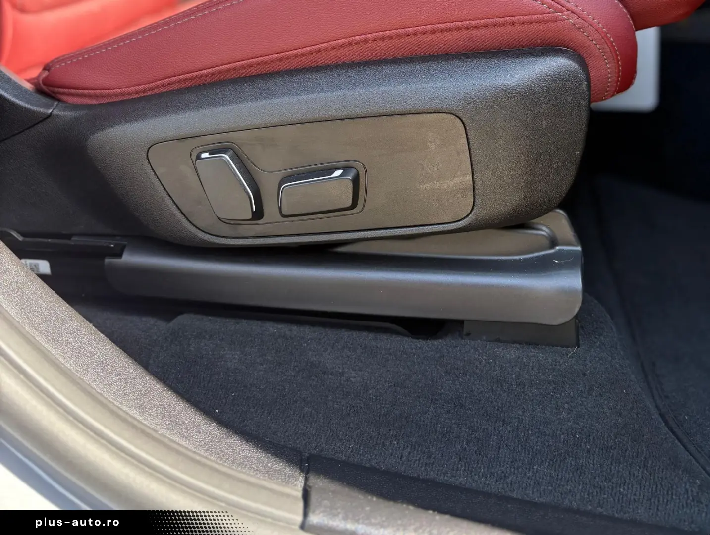 BMW X4 xDrive20d M SPORT HUD HK