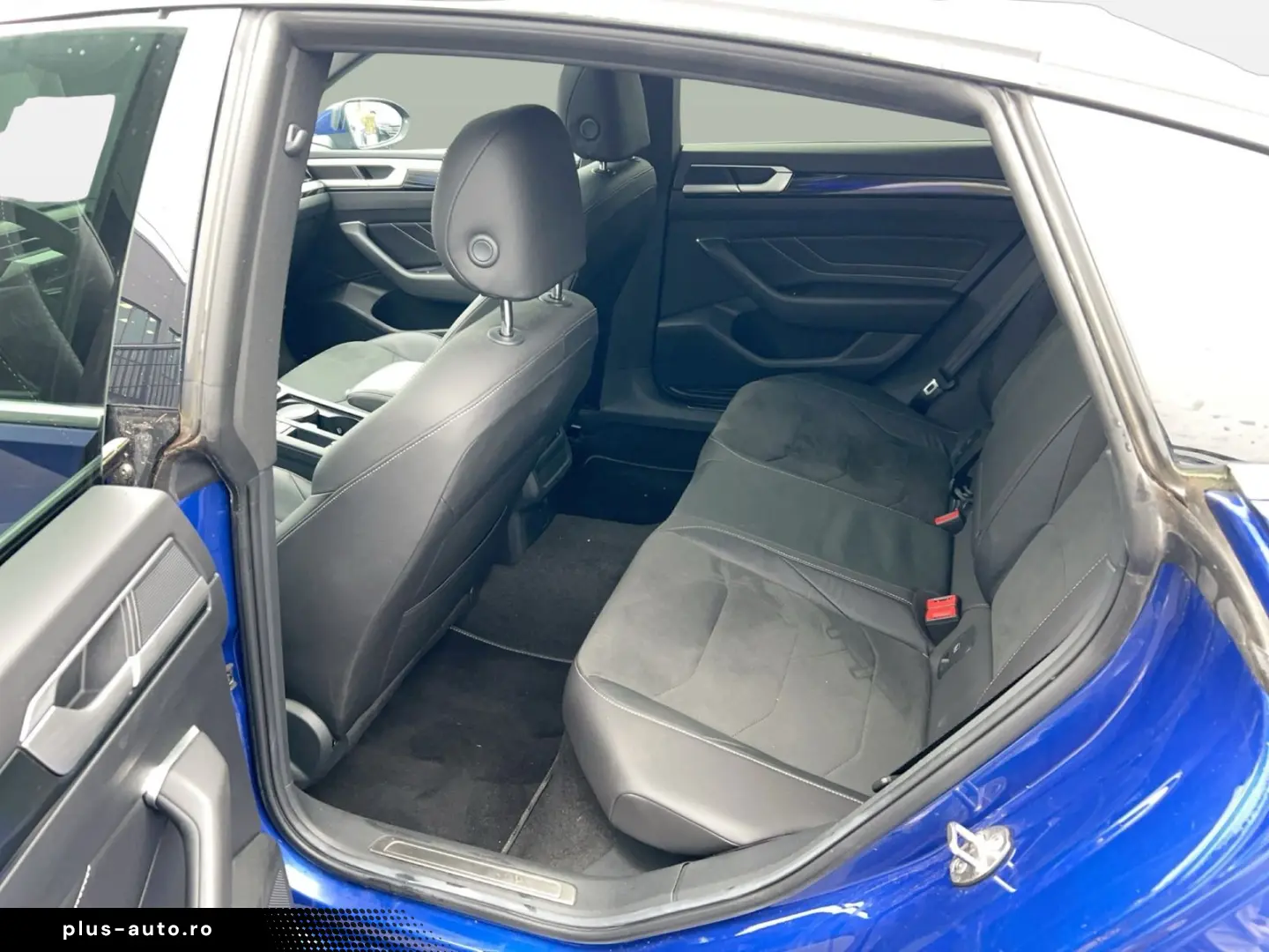 VW Arteon 2.0 TDI DSG 4Motion R-Line CarPlay AHK