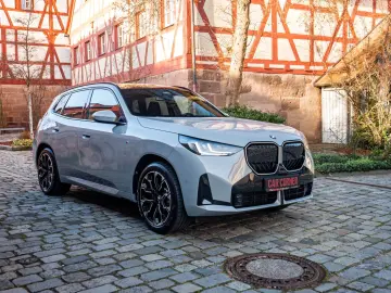 BMW X3 20dxDrive MSportPRO PANO GLOW AHK 360 H&K 1.H