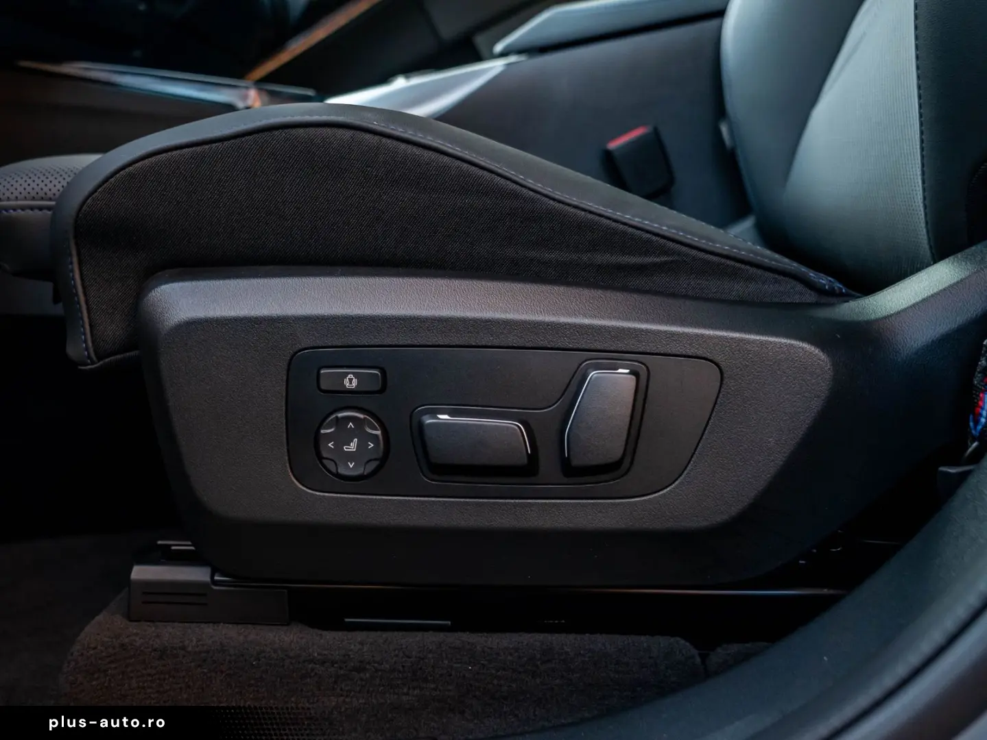 BMW X3 20dxDrive MSportPRO PANO GLOW AHK 360 H&K 1.H