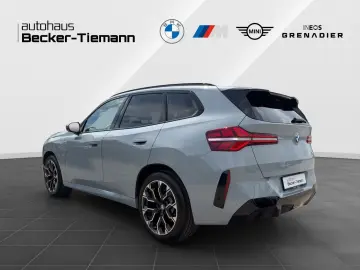 BMW X3 20 xDrive M Sport AHK HUD Pano DrivAss  ParkA
