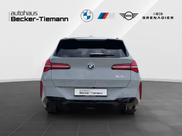 BMW X3 20 xDrive M Sport AHK HUD Pano DrivAss  ParkA